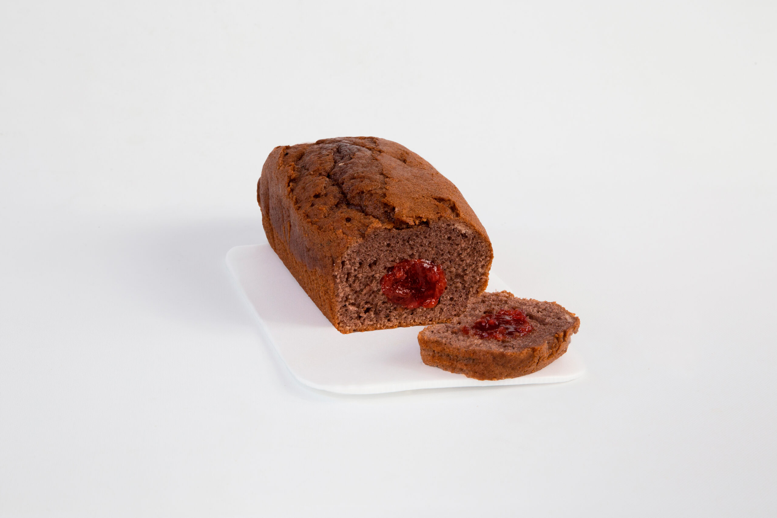 Pudín de chocolate relleno de frutos rojos